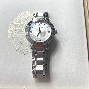 Versace Women's Daphnis Bracelet Watch